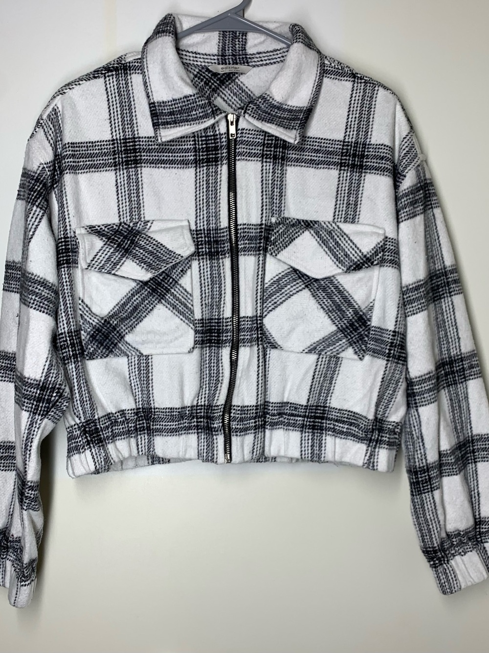 Plaid Zip-Front Cropped Jacket - White & Black Women’s size L